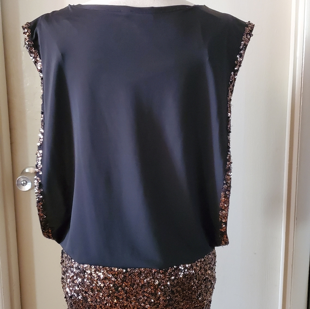 Dress - Picture 3 of 4